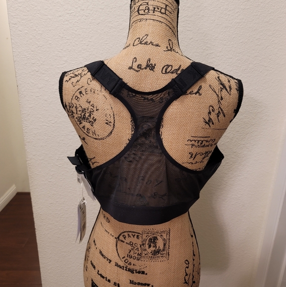 Ivy Park/Adidas Medium Support Sports Bra - Picture 5 of 9